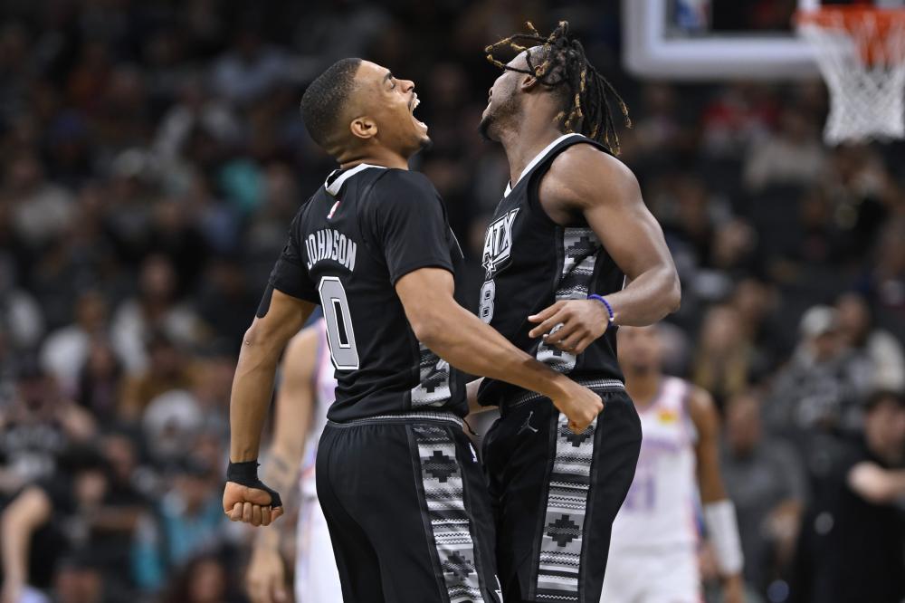 为双方在合 为双方在合